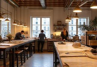 L’atelier PresséPro vu de l’intérieur, ambiance chaleureuse et professionnelle.